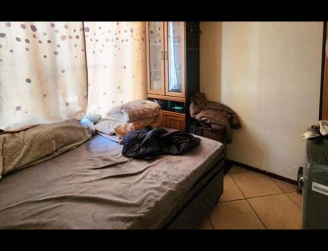 2 BEDROOM HOUSE FOR SALE IN CLAYVILLE